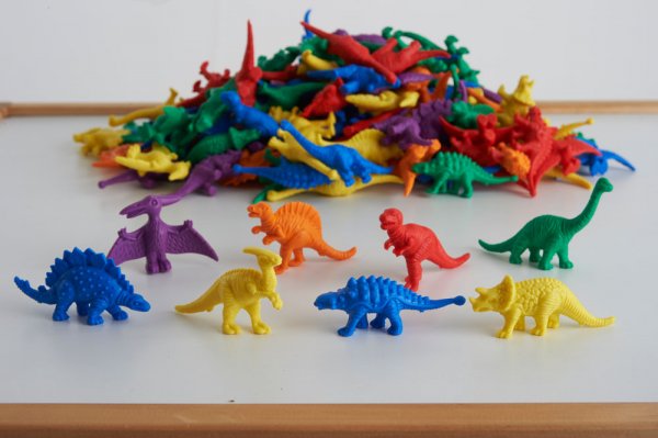 DINOSAUR COUNTERS