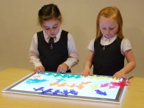 SILISHAPES LINKING PEOPLE