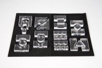 CLEAR CRYSTAL BLOCK SET