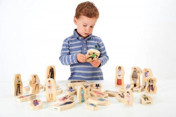 WOODEN COMMUNITY PEOPLE BLOCKS