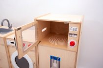 WOODEN 5 FEATURE KITCHEN SET